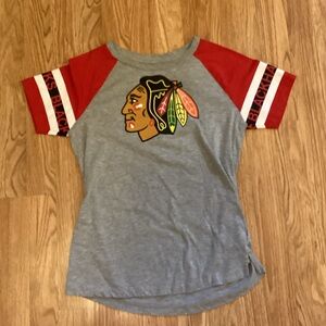 NHL Gray Chicago BlackHawks logo T-Shirt